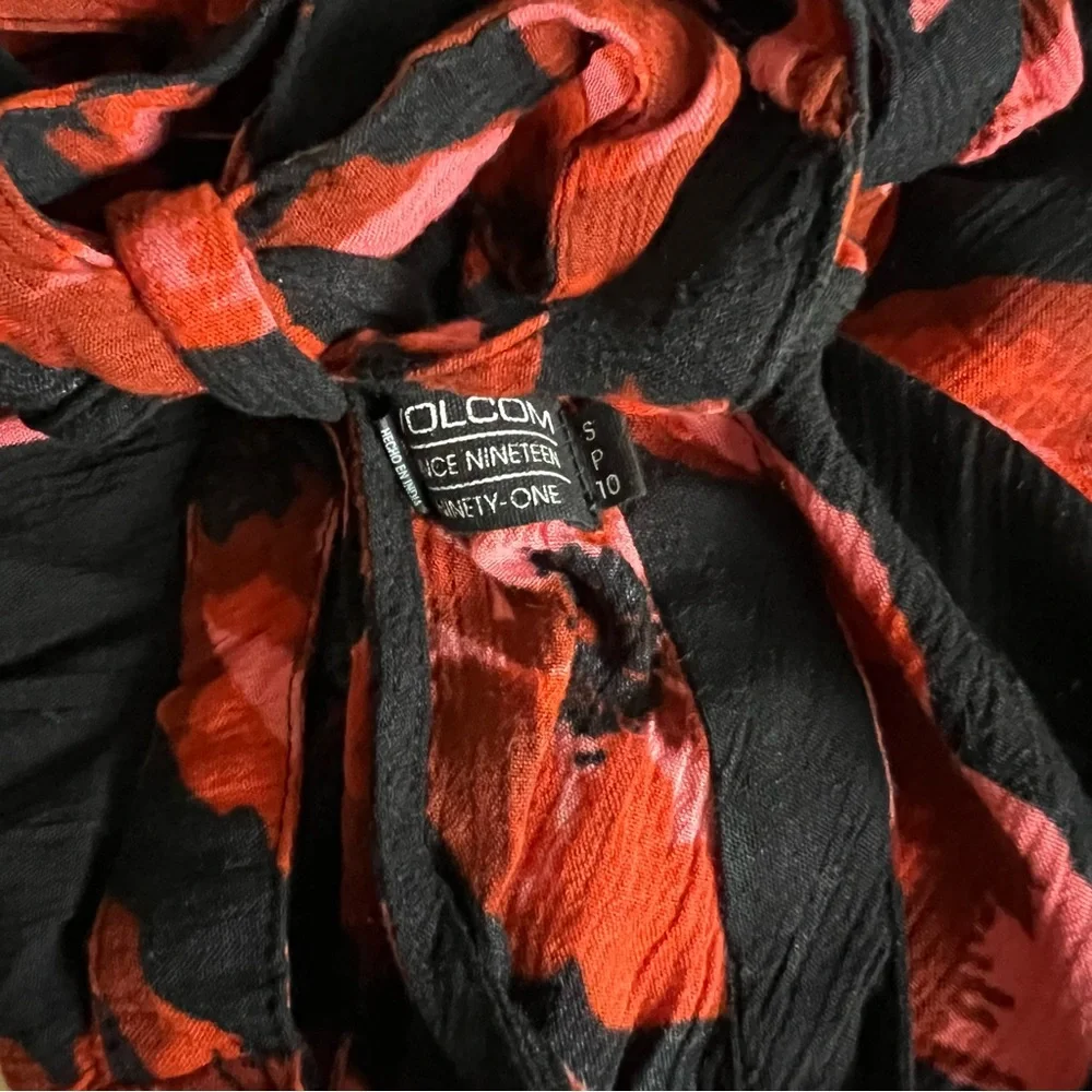Volcom Floral - Picture 3 of 3
